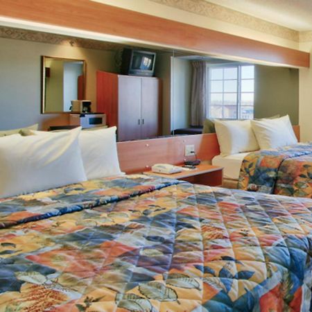 Western Skies Inn & Suites Los Lunas Bagian luar foto
