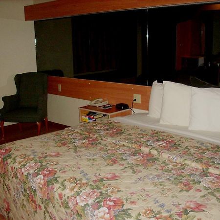 Western Skies Inn & Suites Los Lunas Bagian luar foto