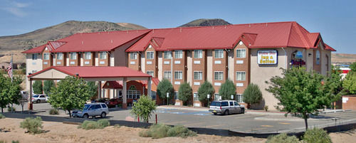 Western Skies Inn & Suites Los Lunas Bagian luar foto